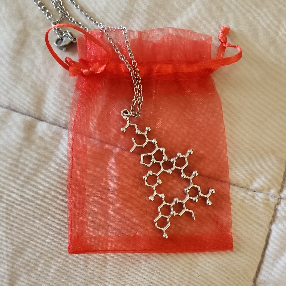 Molecular Necklace